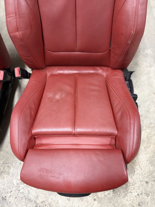 Червен рекаро салон BMW F20 135i