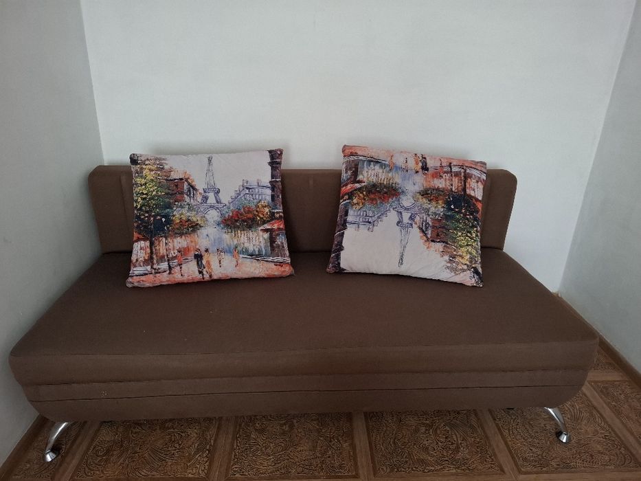 Продам диван б/у