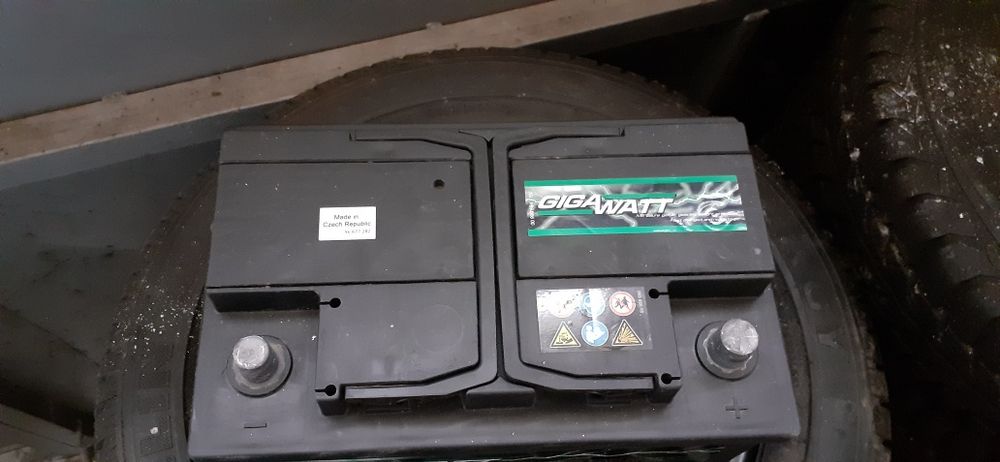 Акумулатори за автомобил