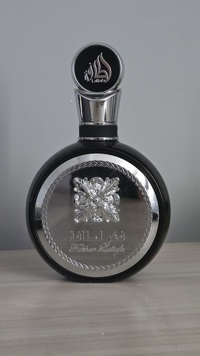 Lattafa Fakhar EDP парфюм за мъже
