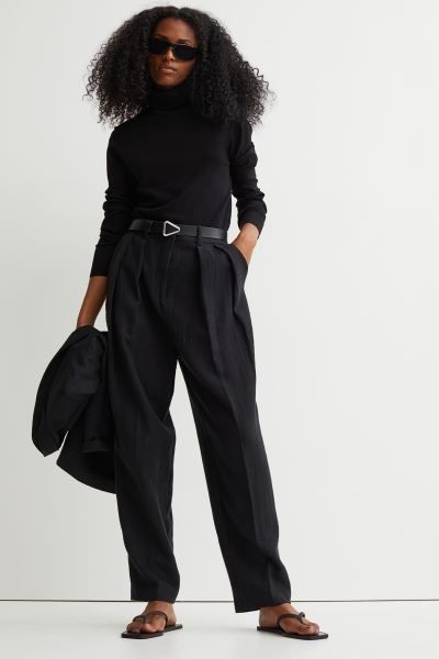 Malete, bluze pe gat