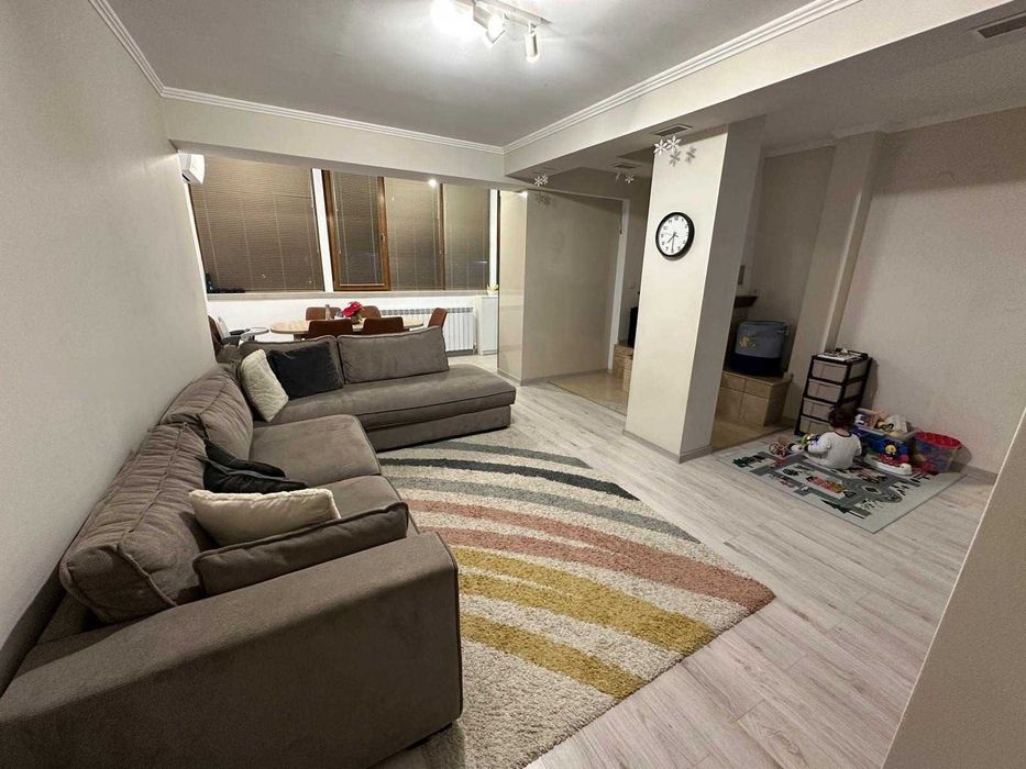 Продава се Четиристаен апартамент в Пловдив, Коматевски възел - 130 кв.м за 1585 €/кв.м - Снимка #8