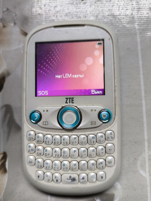 Продам телефон ZTE