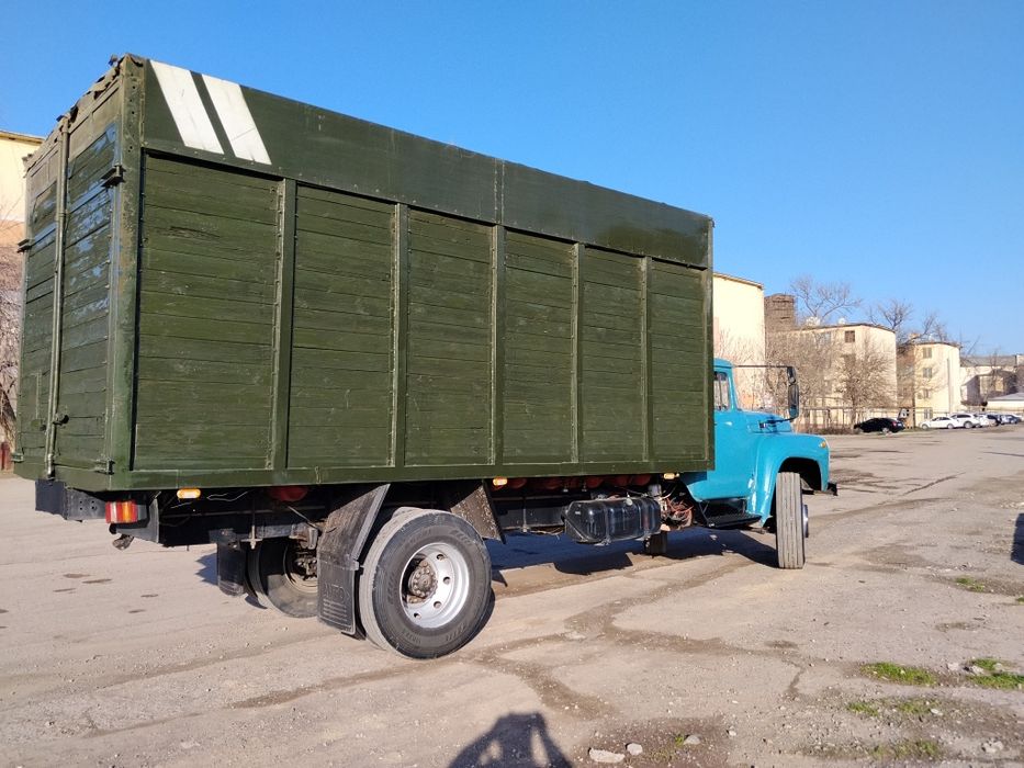 Zil furgon. Sotiladi