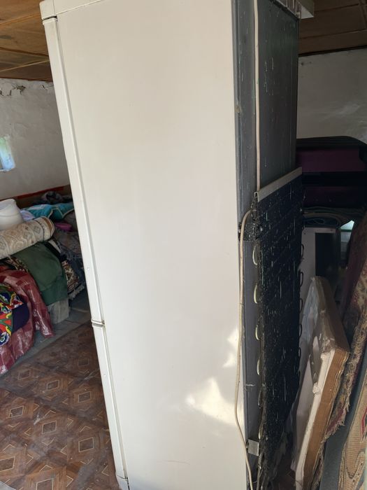 Холодильник Бирюса