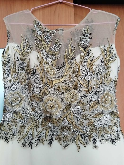 Платье вечернее шикарное