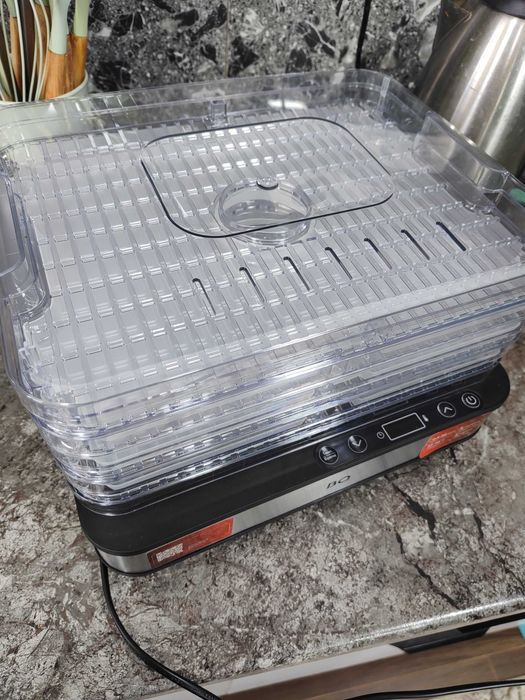 Электросушилка BQ FD1003 в идеальном состоянии