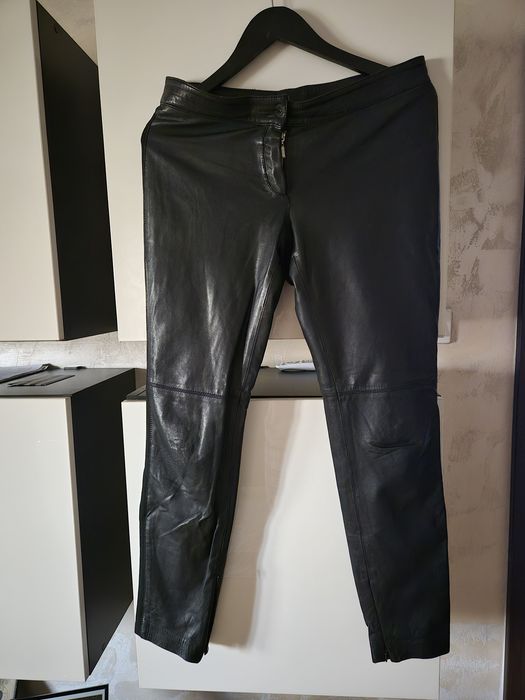 Pantaloni din piele naturala
