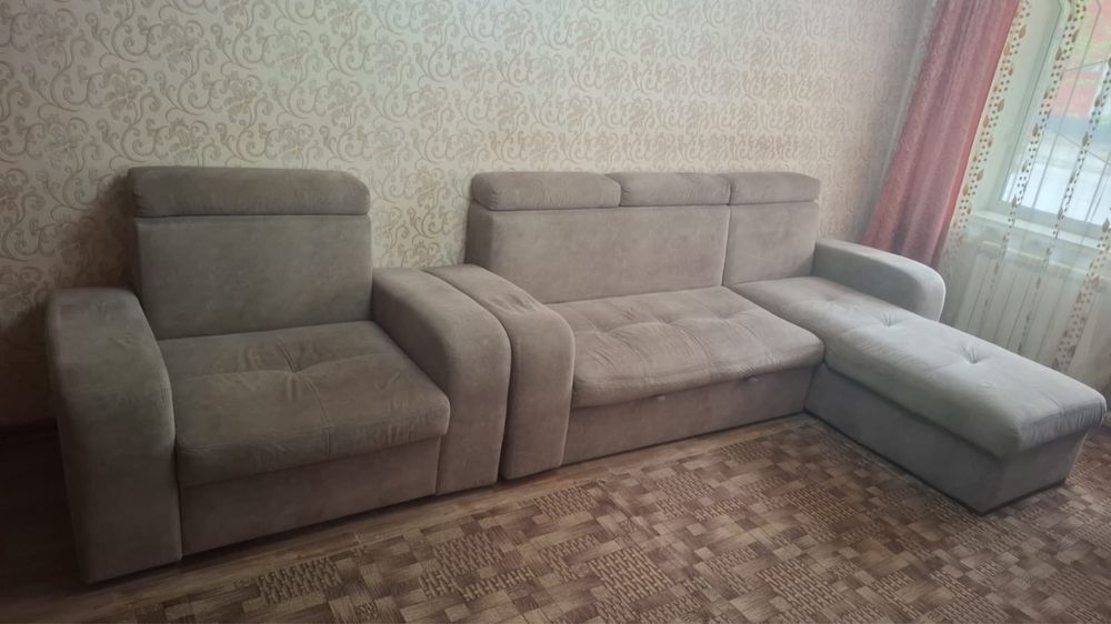 Диван  с креслом