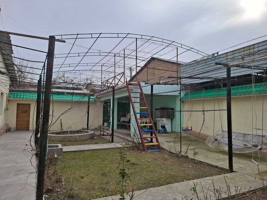 Продаю дом. 7соток. Мевазор. Келес йули.