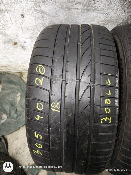 1x 305 40 r20 Bridgestone vară