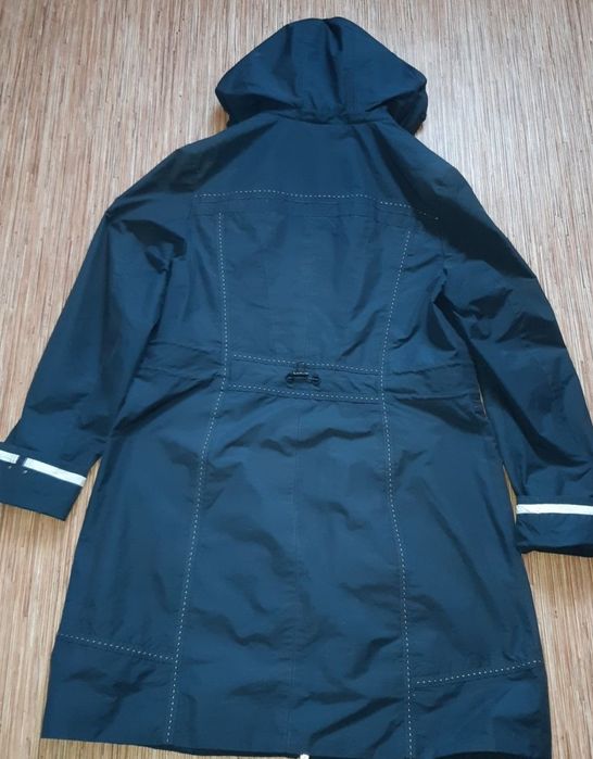 Продам куртку.Размер 48-50.