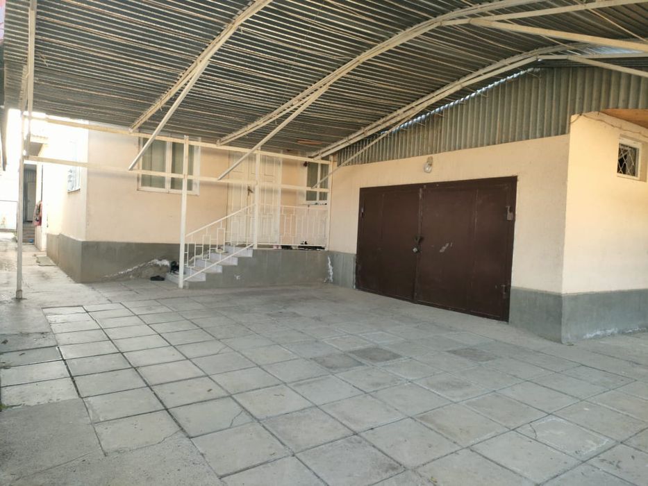 Үлкен үй екіқабатты