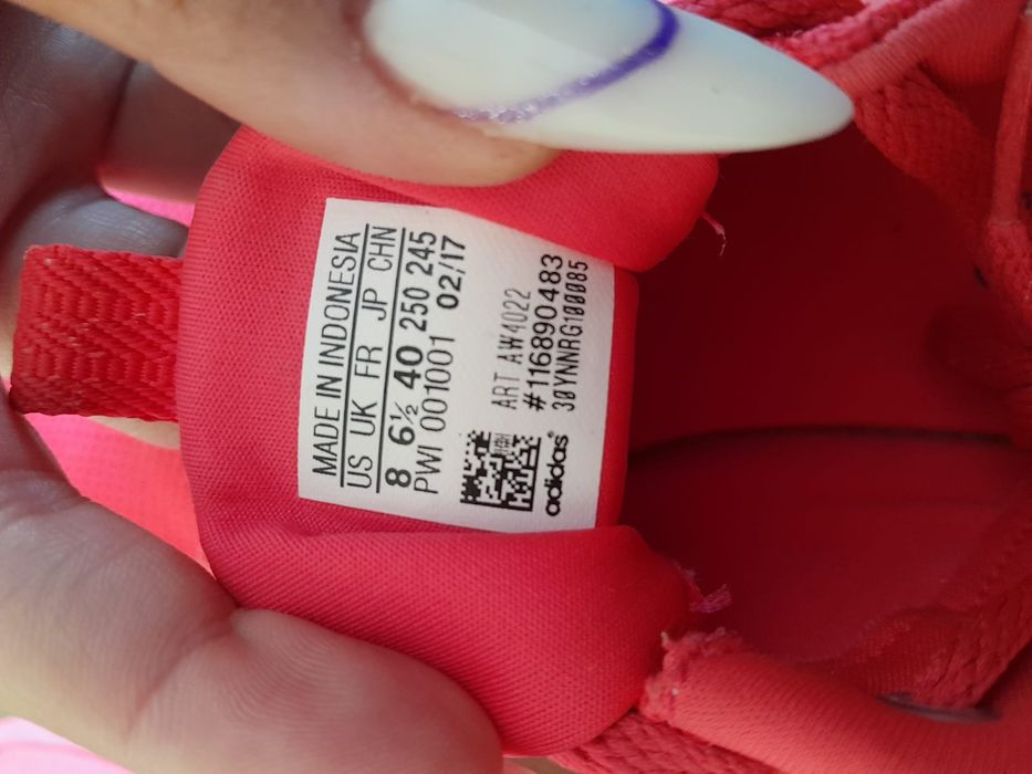 Adidași de alergat