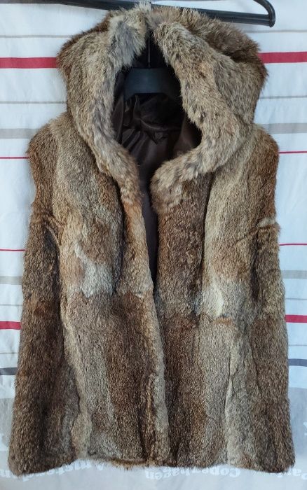 Кожен елек от естествен косъм с качулка