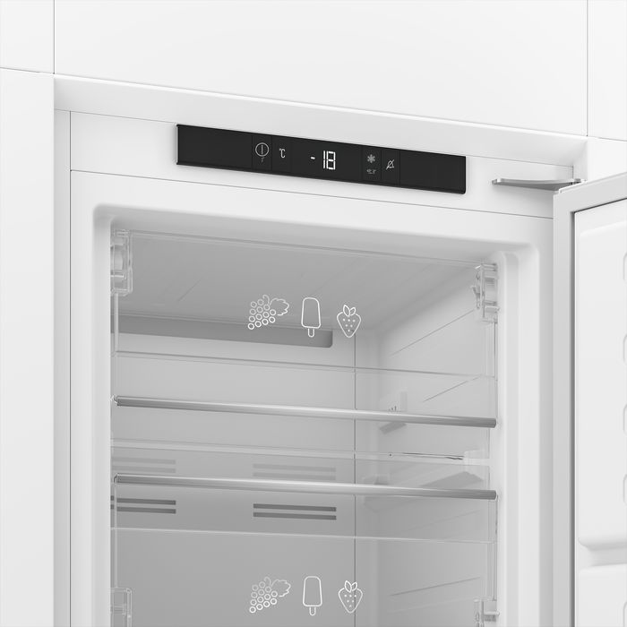 Нов вертикален фризер Leisure PBZL 1220. 220 литра  No Frost