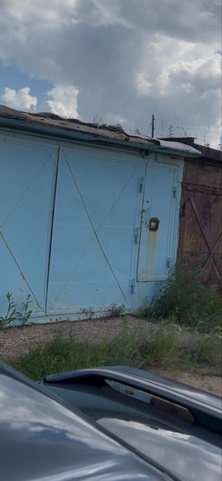 Продам гараж западные