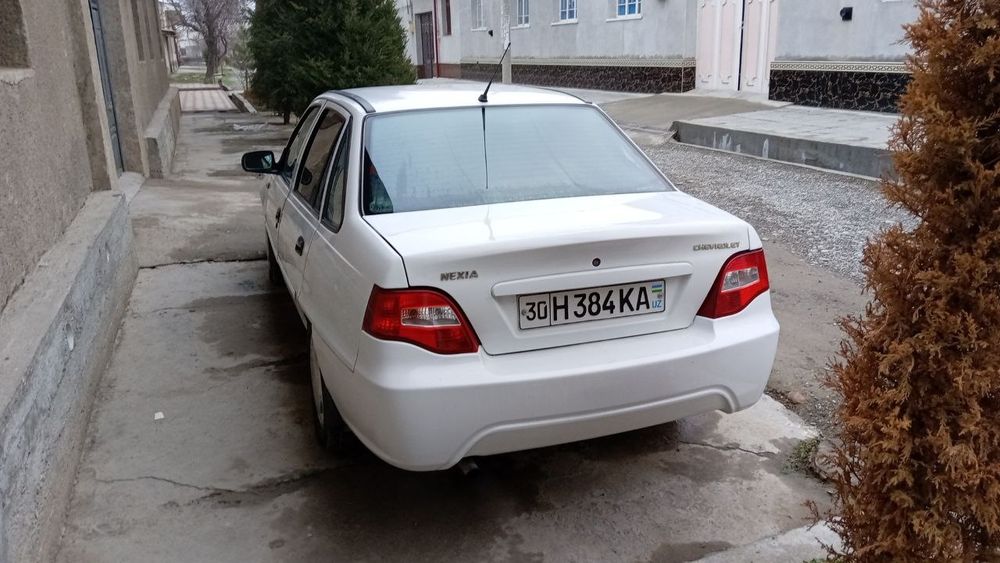 nexia2 sons metan  sotiladi srochni kelib koʻring kelishamiz
