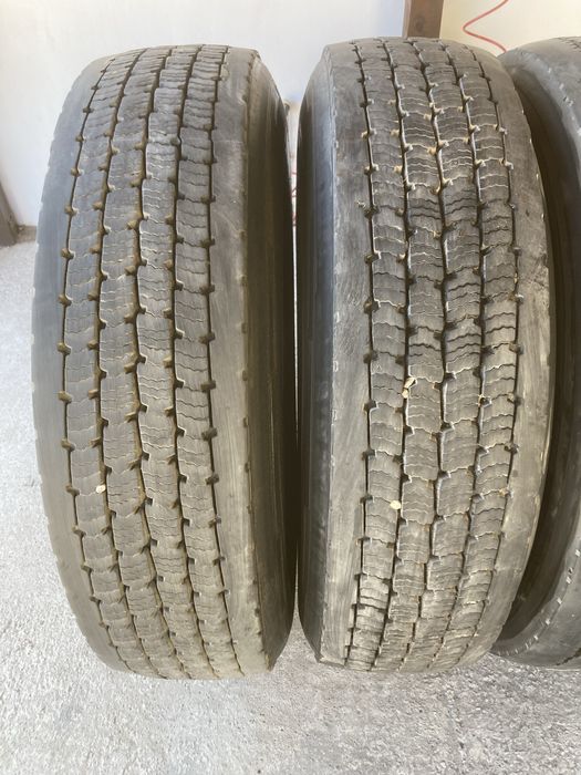 Гуми за камион 295-80-22.5
