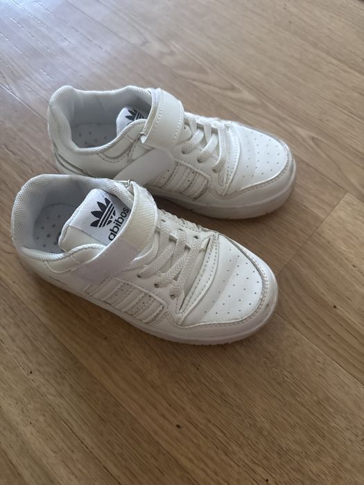 Продам обувь для девочки