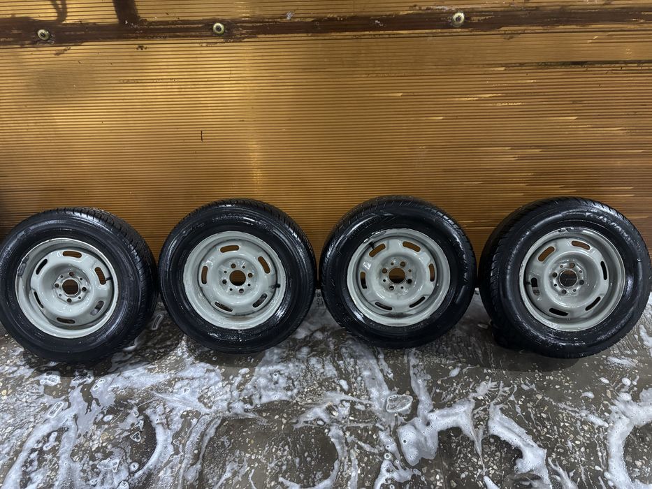 Продам летние шины с дисками р13