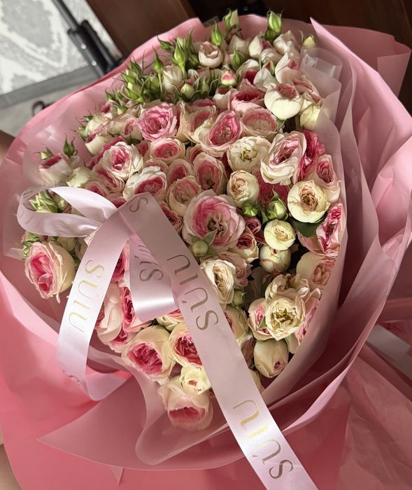 5000 Цветы Сегодня купила себе кустовые розы на вручение.