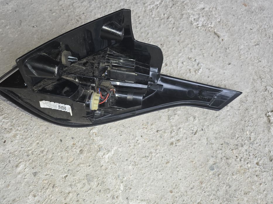 Opel Crossland X 17- ляв стоп 2020