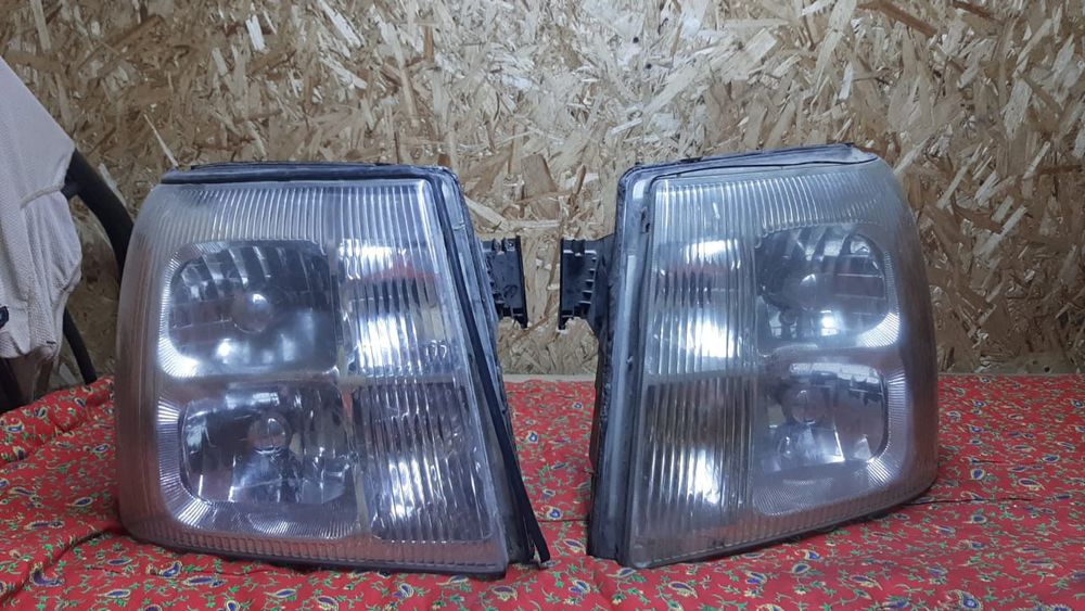 Фары Cadillac Escalade
