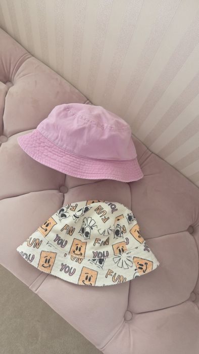 Sepci(2 buc) pentru fete H&M si RESERVED