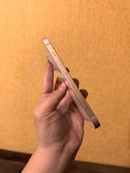 iPhone 13 128GB. 100% . В отличном состоянии !