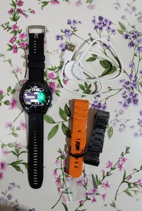 Vând Smart Watch NOU