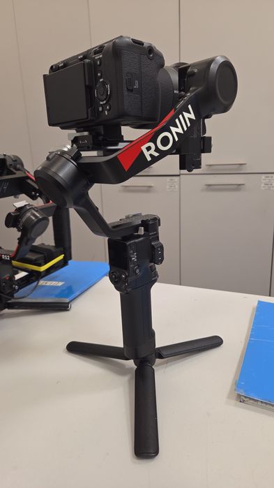 Dji Ronin rs4      ..