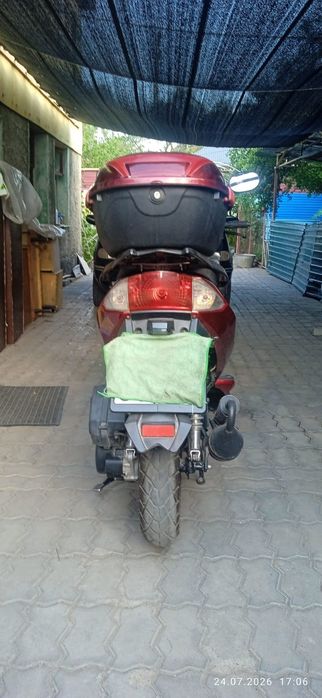 Продам скутер "Racer"