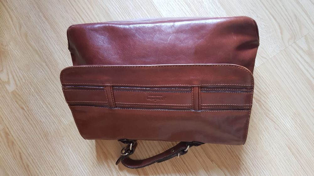 Geantă de damă din piele naturală