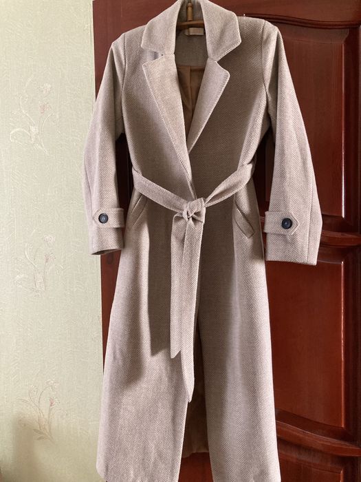 Продам осенне-весеннее пальто