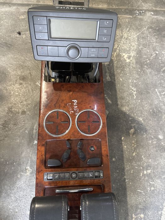 Cotiera spate VW Phaeton