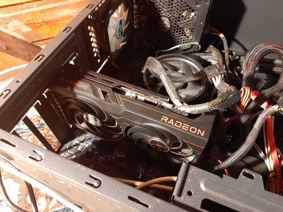 placa video Radeon RX 6600 Sapphire Pulse