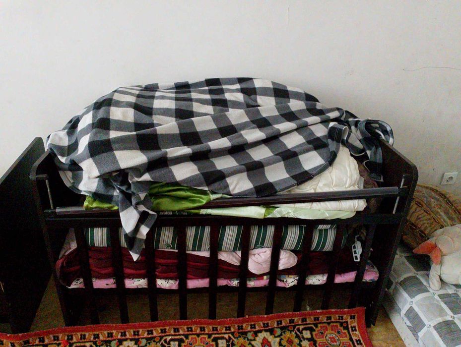 Срочно продам коляску и манеж