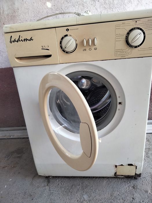 Машинка стиральная. Немецкая.