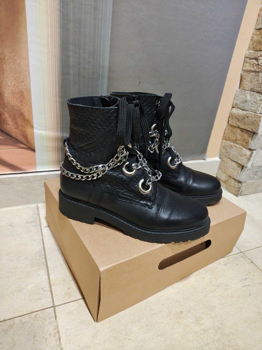 Дамски боти от естествена кожа