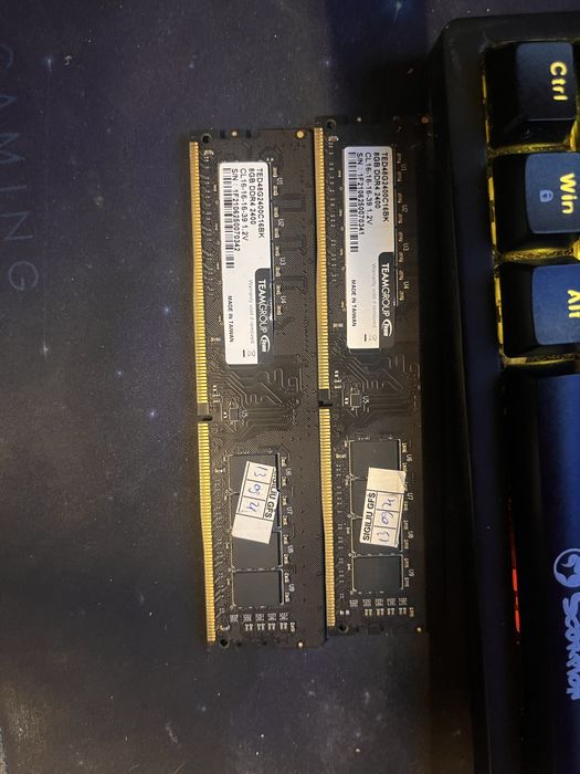 Vand 16 gb ram dd4 de 2400