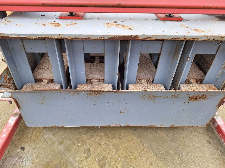 Presă bolțari de vânzare