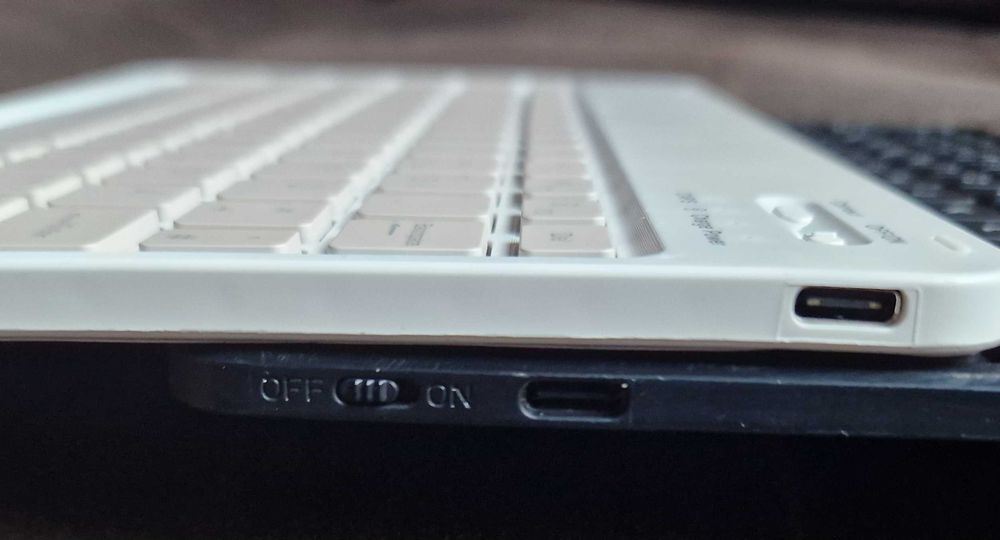 Bluetooth клавиатура