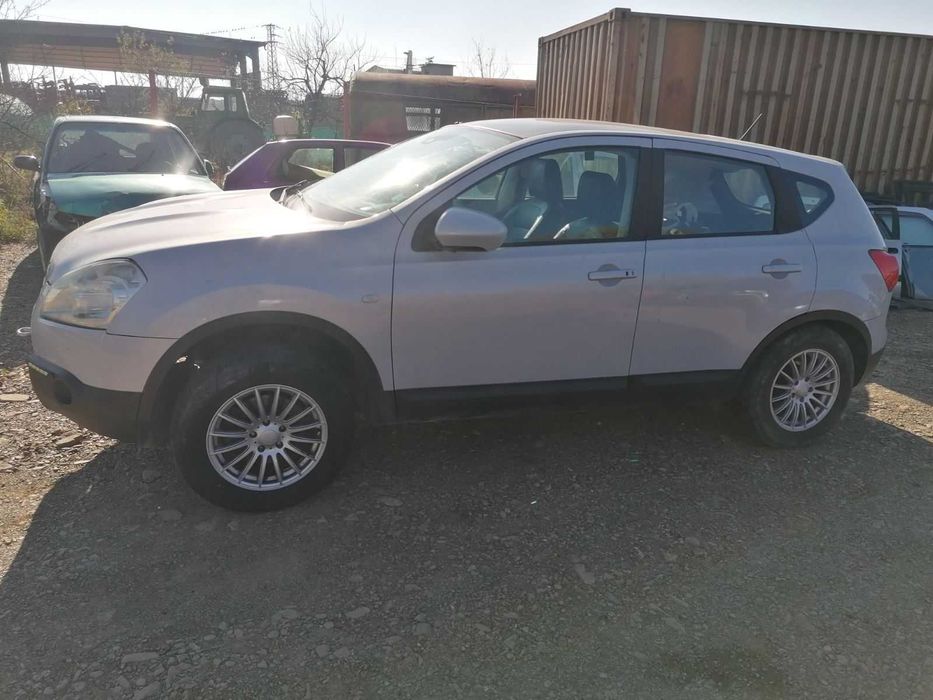Нисан Кашкай 2.0 ДЦИ /Nissan Qashqai 2.0DCI