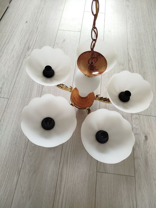 Люстра: 5 плафонов 
Корпус: металл, шоколад с золотыми вс