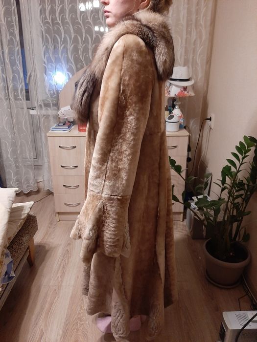 Продам мутоновую шубу