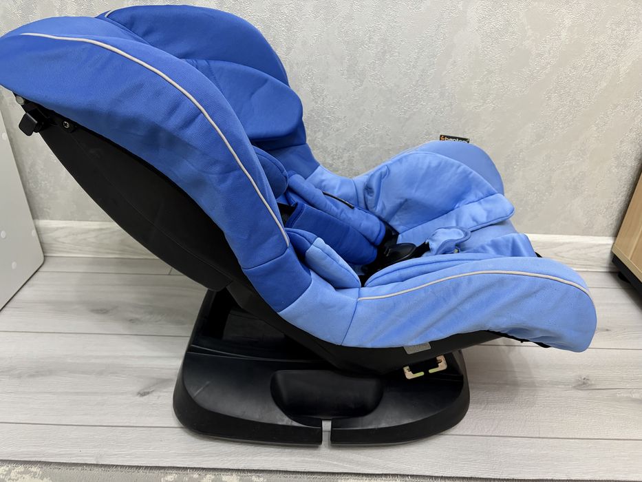 Автокресло Bertoni