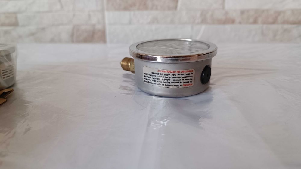 Манометър - WINTERS - PFQ1365 - 2.5"x1/4" - 0-25bar/celsius