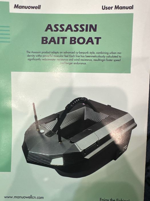 Продам кормовочный кораблик