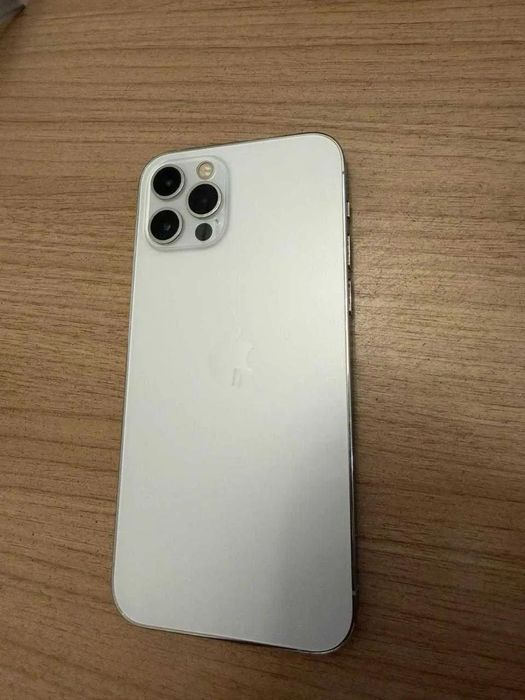 iPhone 12 Pro 128гб, белый